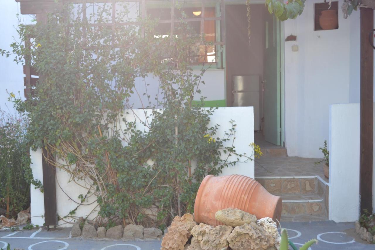Skyros Panorama Studios Exterior photo