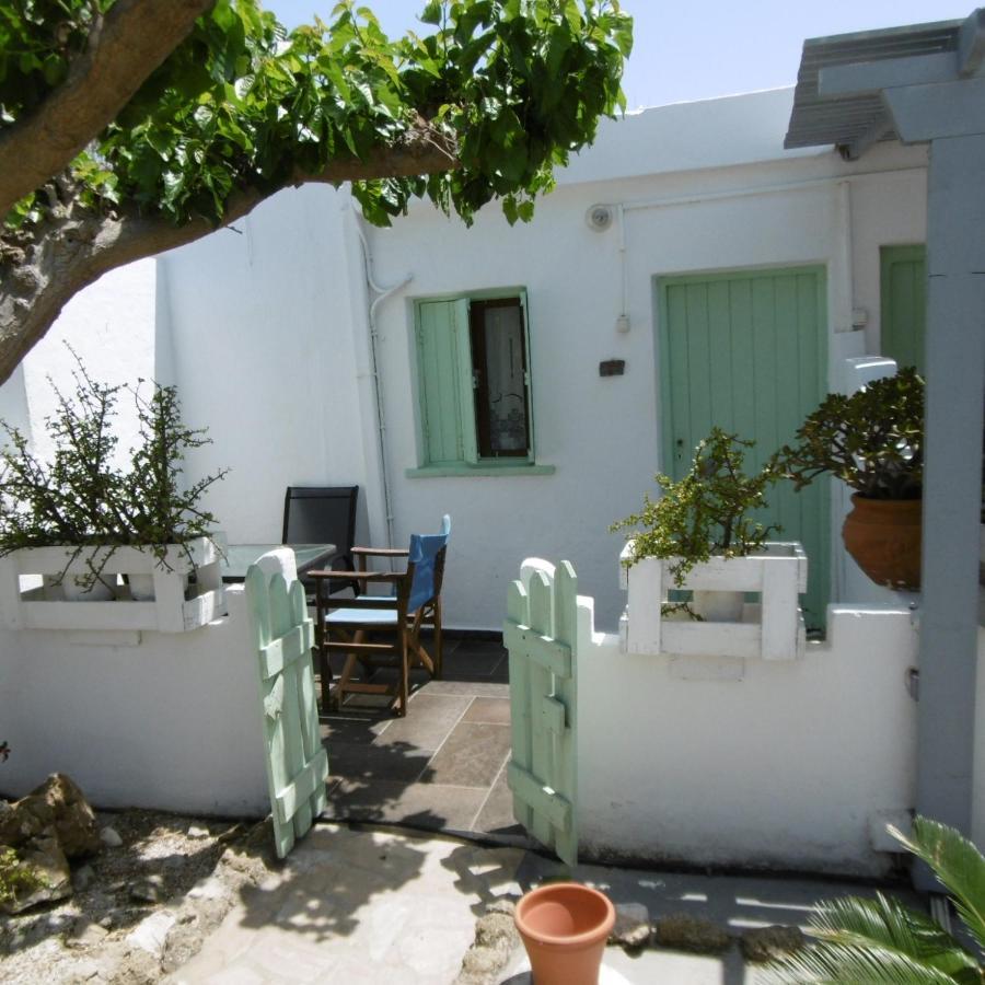 Skyros Panorama Studios Exterior photo