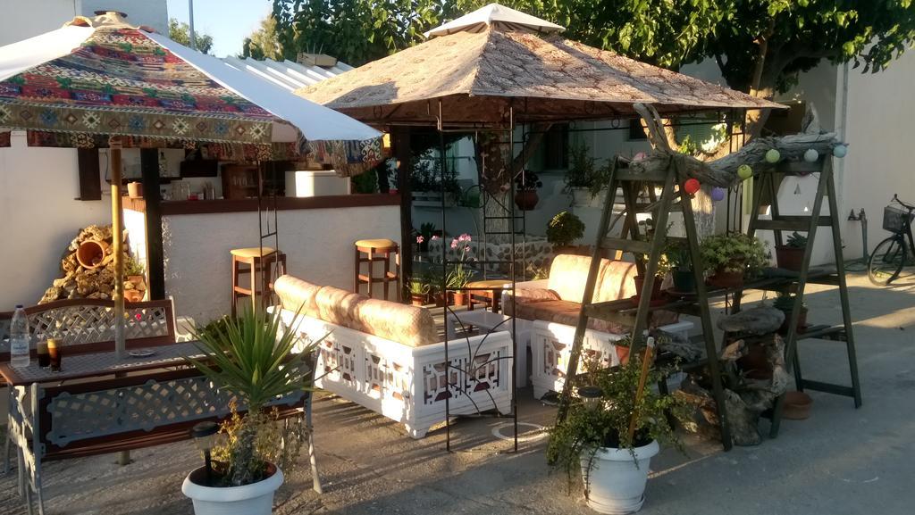 Skyros Panorama Studios Exterior photo